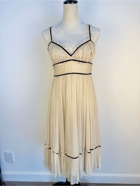 BCBGMaxAzria 100% Silk Cream Chiffon Midi Dress with Lace Black Trim